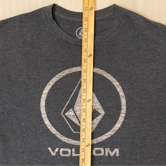 Volcom gray comfy relaxed t-shirt sz L 50/50 cotton/polyester - Picture 3 of 11